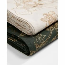 Aktion ✔️ ESSENZA HOME Essenza Masterpiece Tischdecke - 140x300 Cm - Dark Green ❤️ -Pichler Shop unnamed file 458